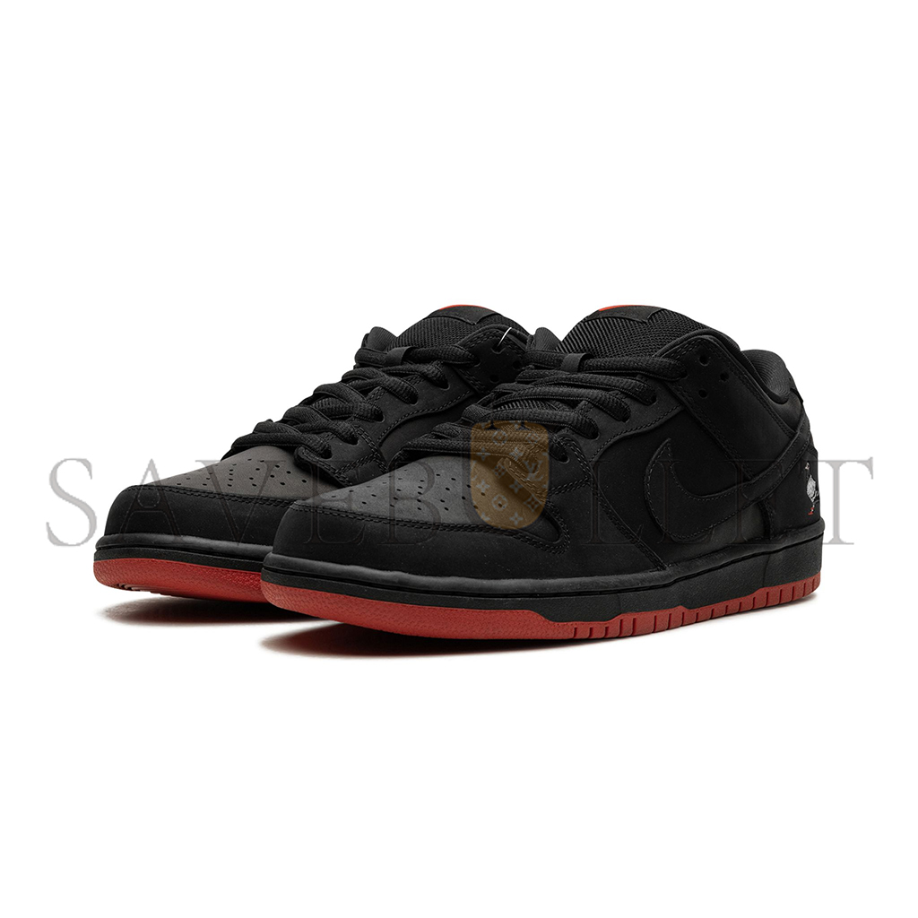 NIKE STAPLE X NIKE SB DUNK LOW 883232-008